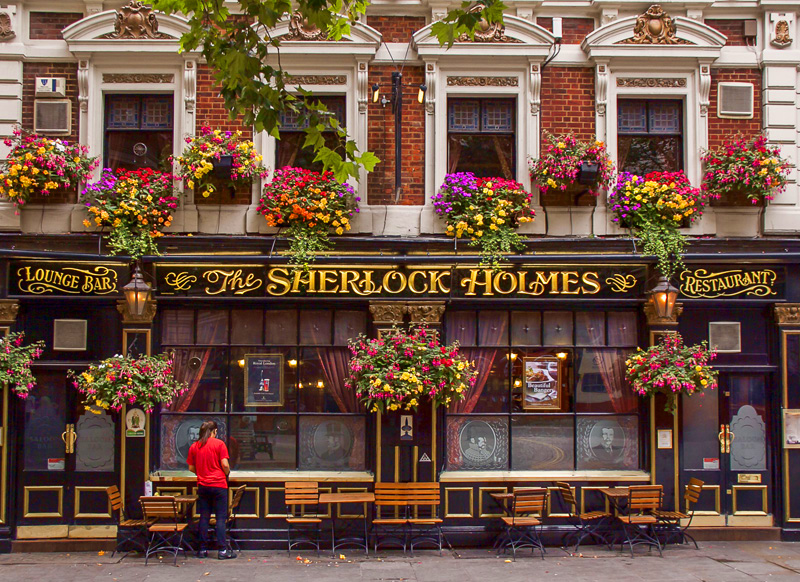 Sherlock Pub